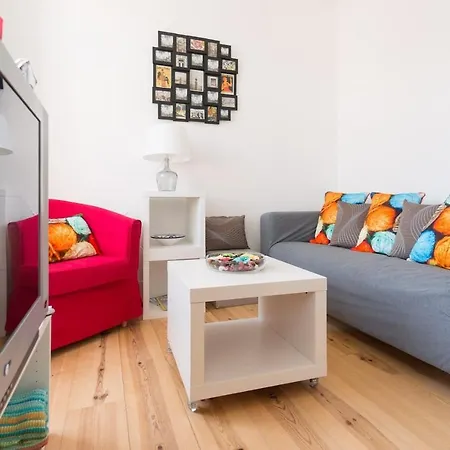 Charming In Center- Checkinhome Апартаменты
