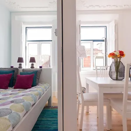 Charming In Center- Checkinhome Апартаменты Лиссабон