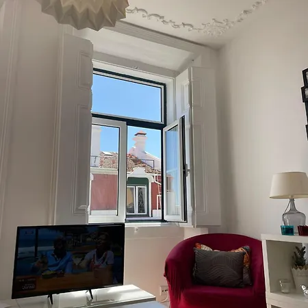 Charming In Center- Checkinhome Апартаменты